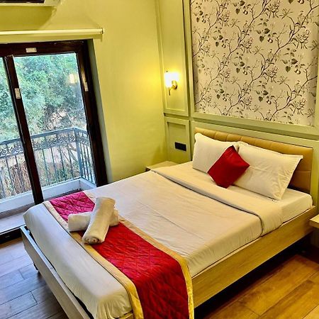 Hotel Castle Manor - Auroville Beach Pondicherry Esterno foto