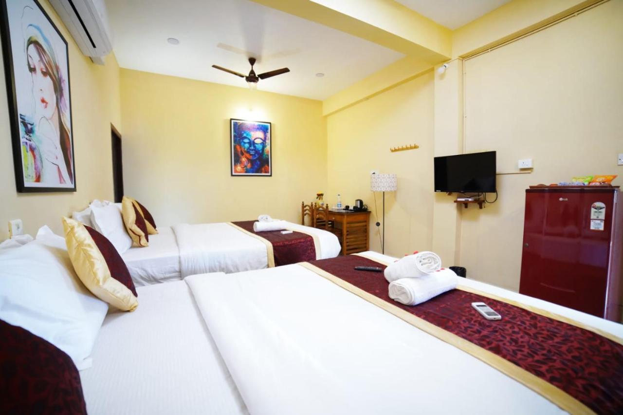 Hotel Castle Manor - Auroville Beach Pondicherry Esterno foto